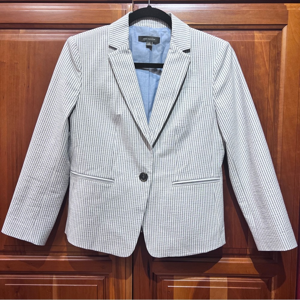 NWOT Ann Taylor Striped Blazer